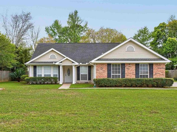 9658 Poets Cor, Daphne, AL 36526