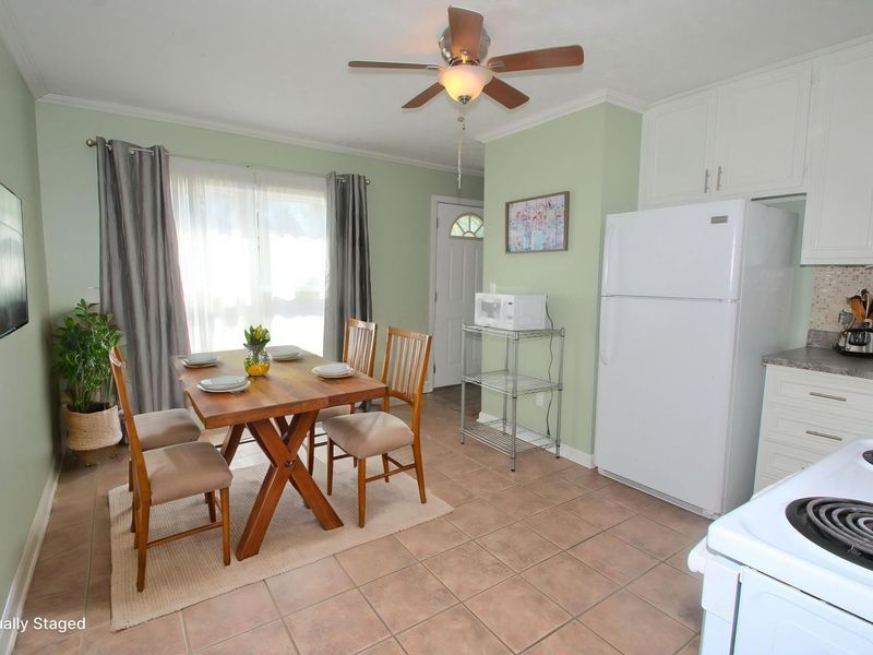 253 Washington Avenue , London, OH 43140 Photo 6