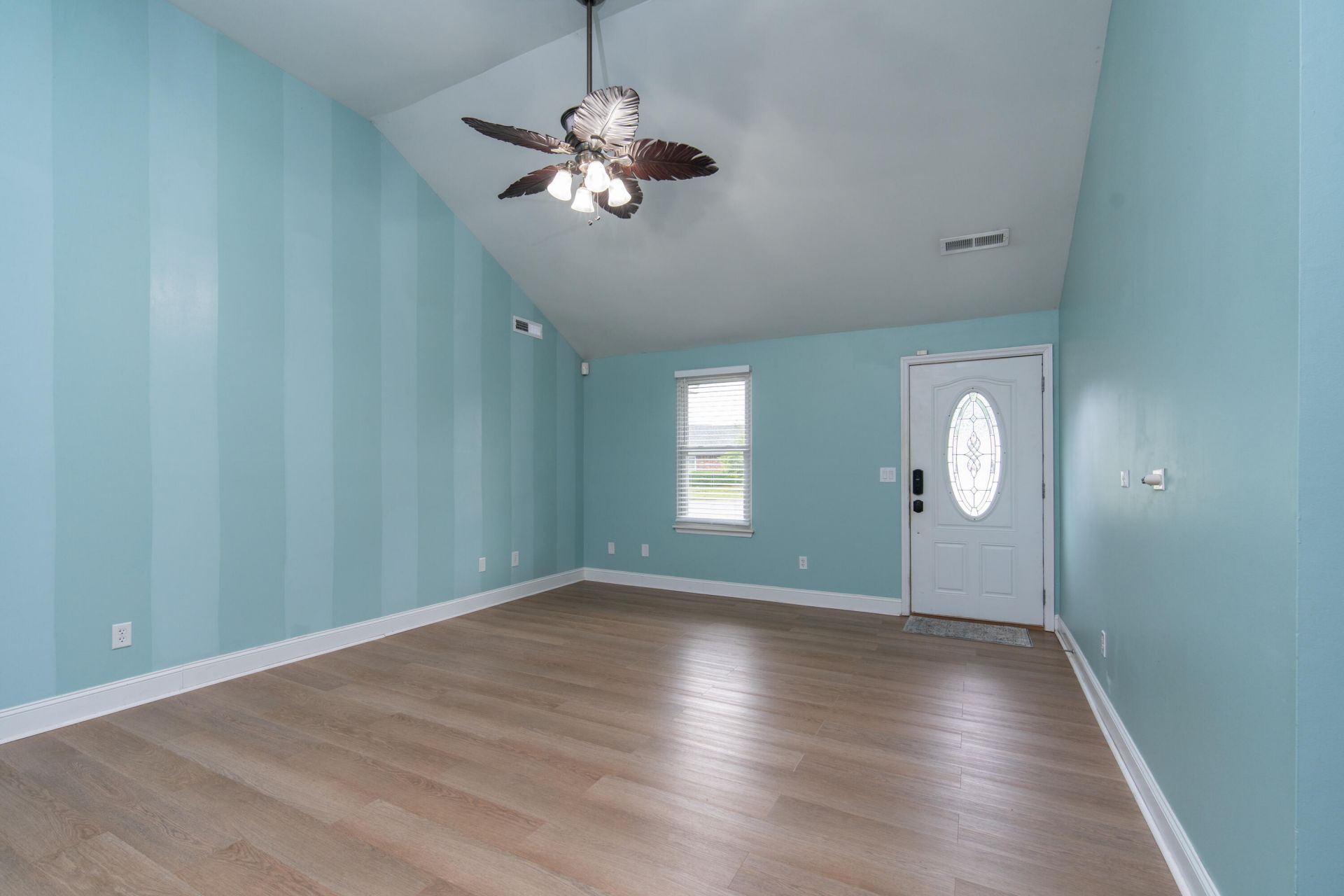 101 Ohio Way Photo 4