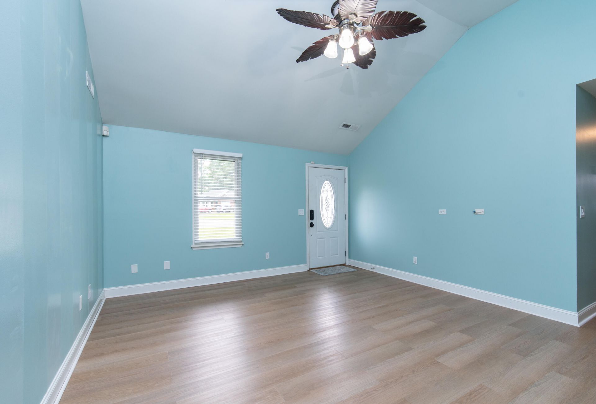 101 Ohio Way Photo 5