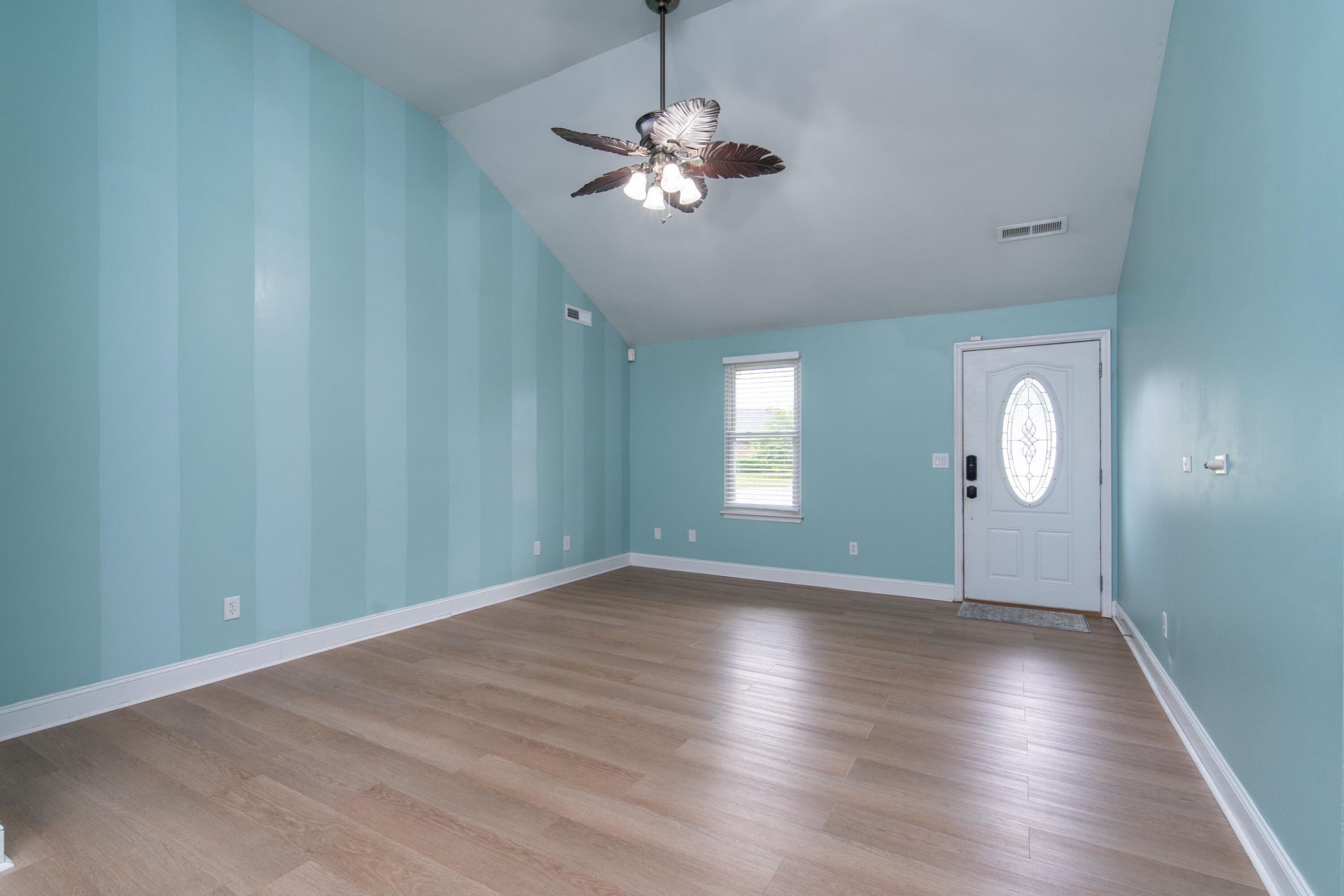 101 Ohio Way Photo 6