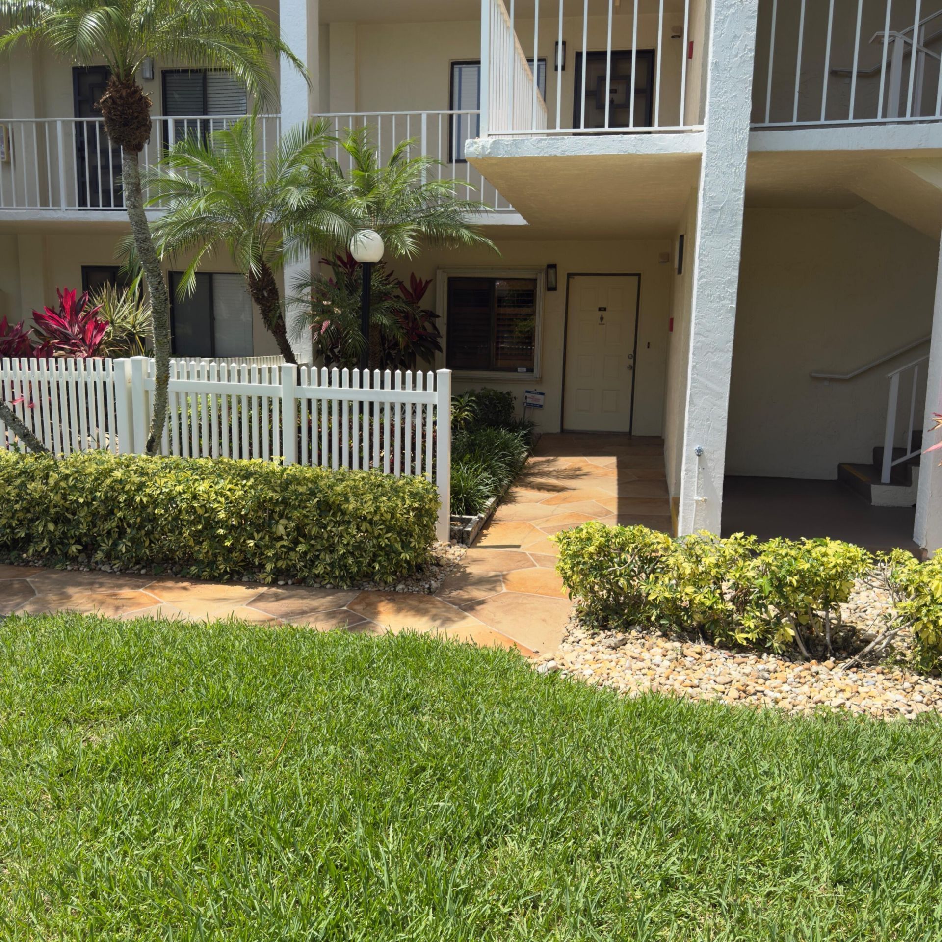 7351 Kinghurst Drive, Unit 108, Delray Beach, FL 33446 Photo