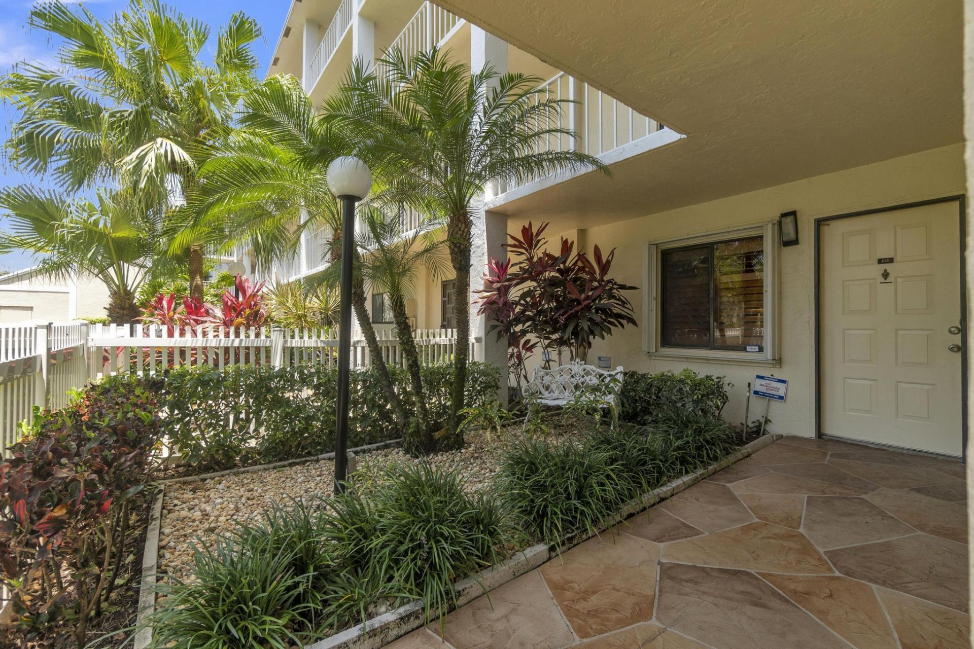 7351 Kinghurst Drive, Unit 108, Delray Beach, FL 33446 Photo