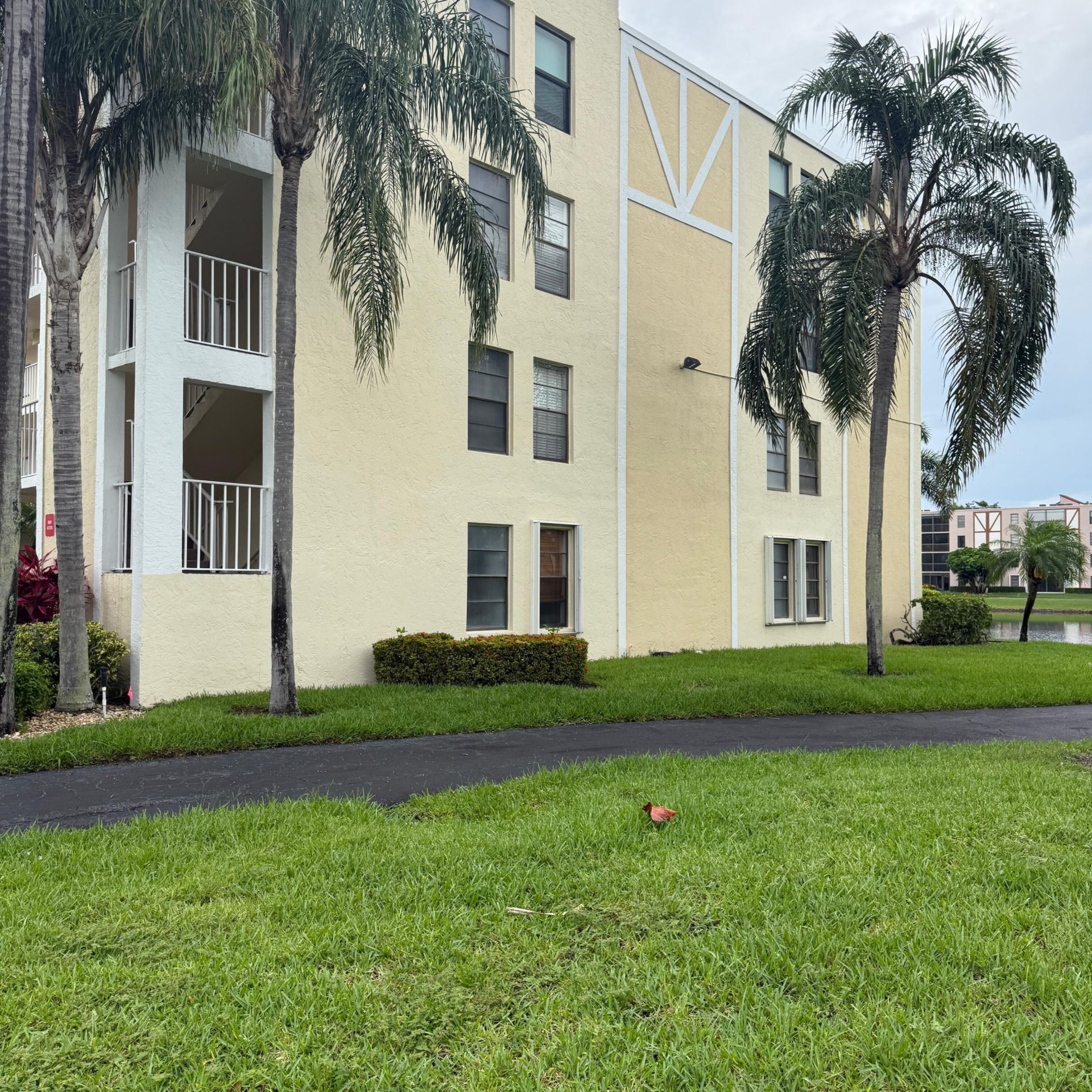 7351 Kinghurst Drive, Unit 108, Delray Beach, FL 33446 Photo