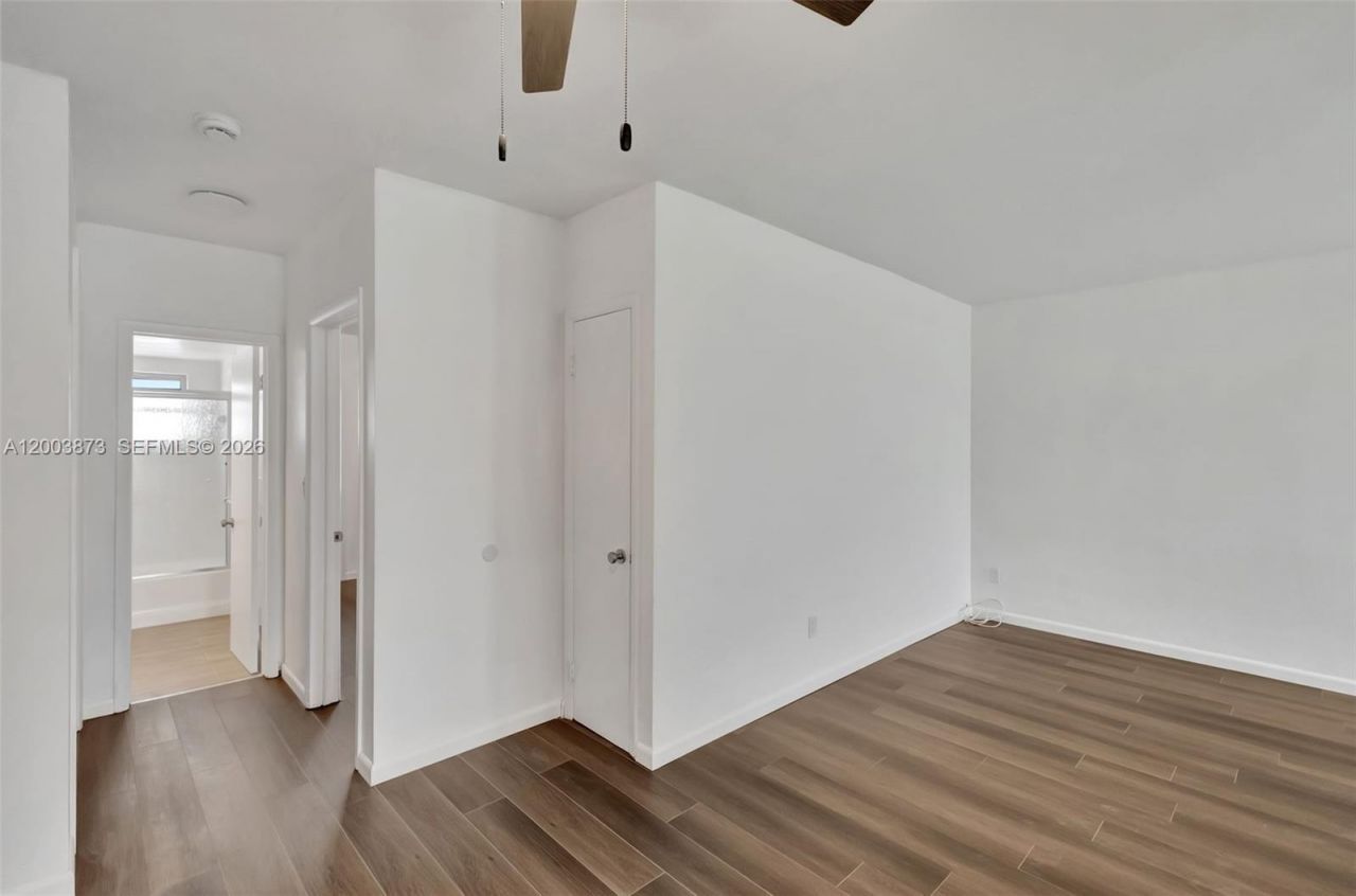 1334 Euclid Ave , Unit 8, Miami Beach, FL 33139 Photo