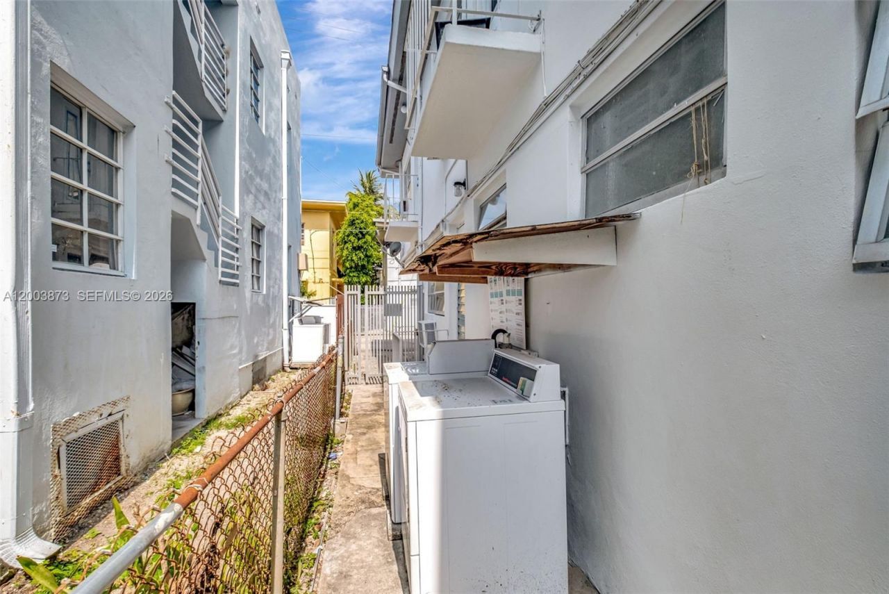 1334 Euclid Ave , Unit 8, Miami Beach, FL 33139 Photo