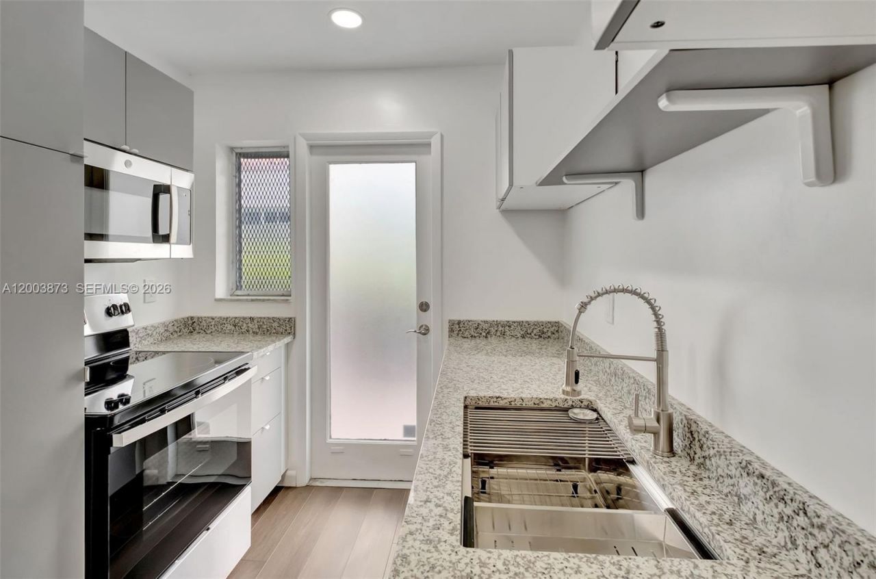 1334 Euclid Ave , Unit 8, Miami Beach, FL 33139 Photo