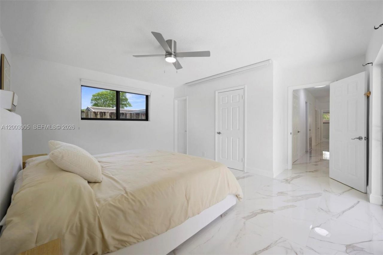1951 NE 187th Dr, North Miami Beach, FL 33179 Photo