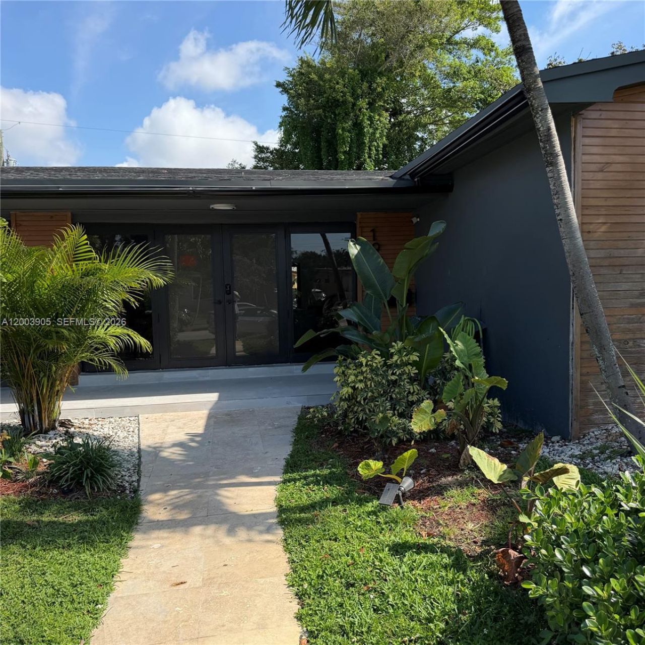 1951 NE 187th Dr, North Miami Beach, FL 33179 Photo