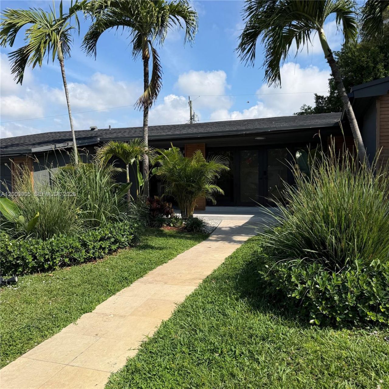 1951 NE 187th Dr, North Miami Beach, FL 33179 Photo
