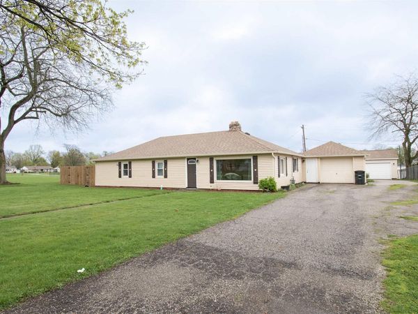 406 N Oak Street, Kendallville, IN 46755