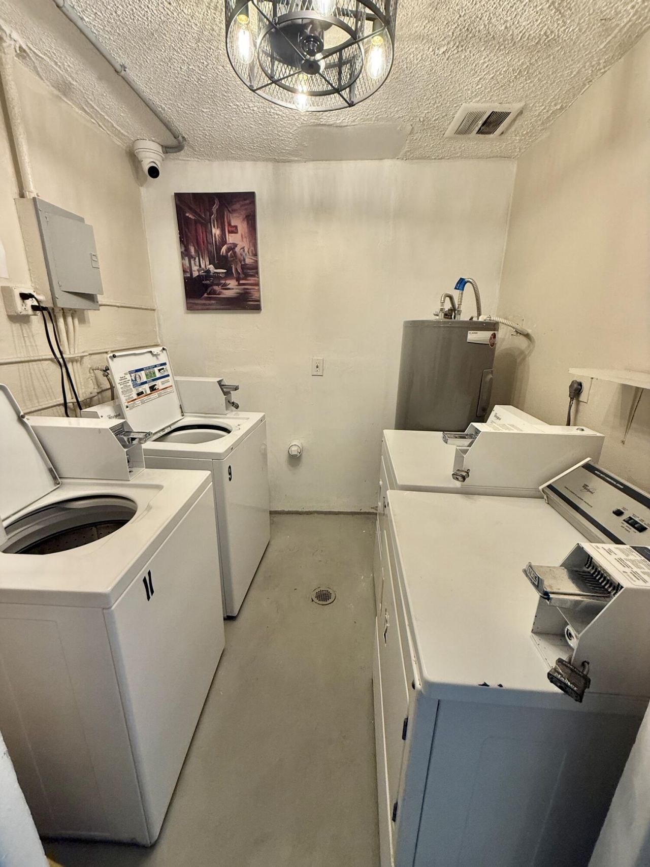 330 SE 2nd Street, Unit 303h, Hallandale Beach, FL 33009 Photo