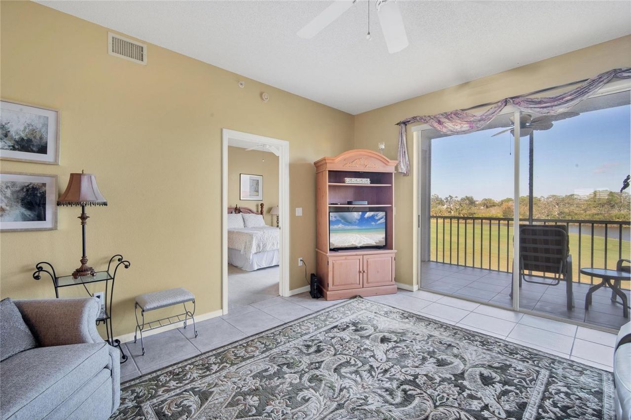 9610 Club South Circle, Unit # 4207, Sarasota, FL 34238 Photo