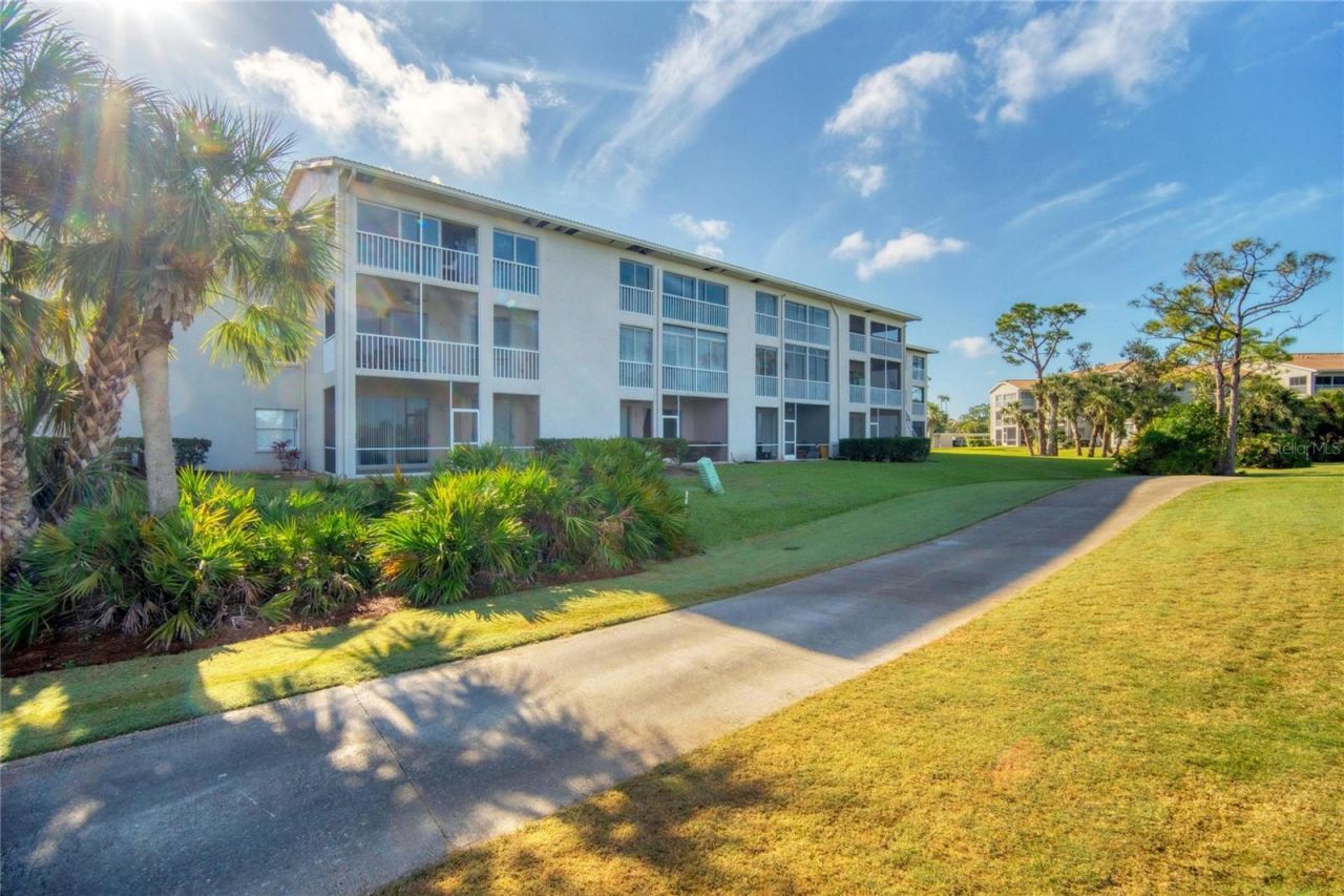 9610 Club South Circle, Unit # 4207, Sarasota, FL 34238 Photo