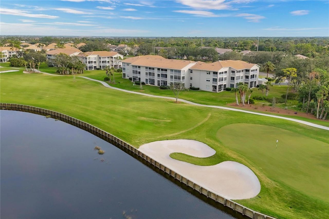 9610 Club South Circle, Unit # 4207, Sarasota, FL 34238 Photo