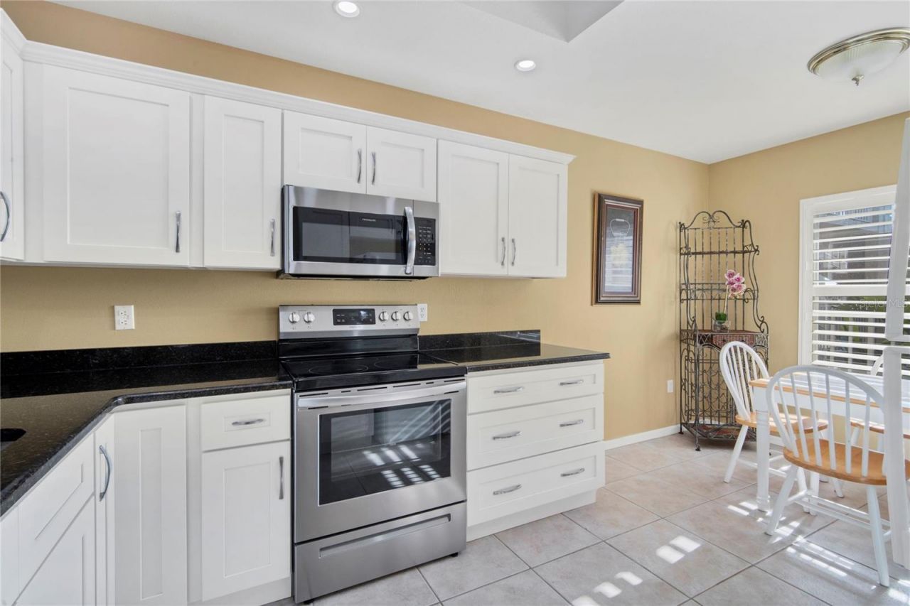 9610 Club South Circle, Unit # 4207, Sarasota, FL 34238 Photo