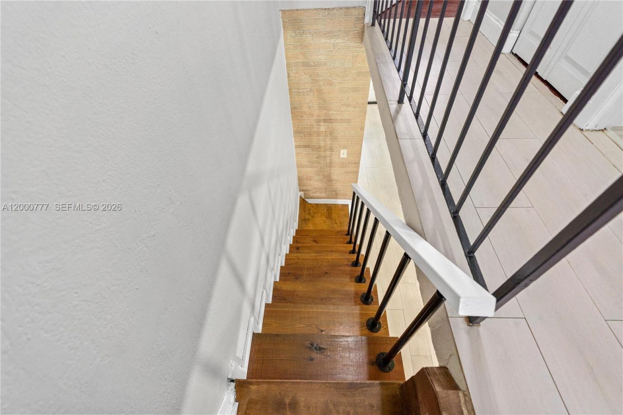 1705 W 57th St, Unit 506, Hialeah, FL 33012 Photo