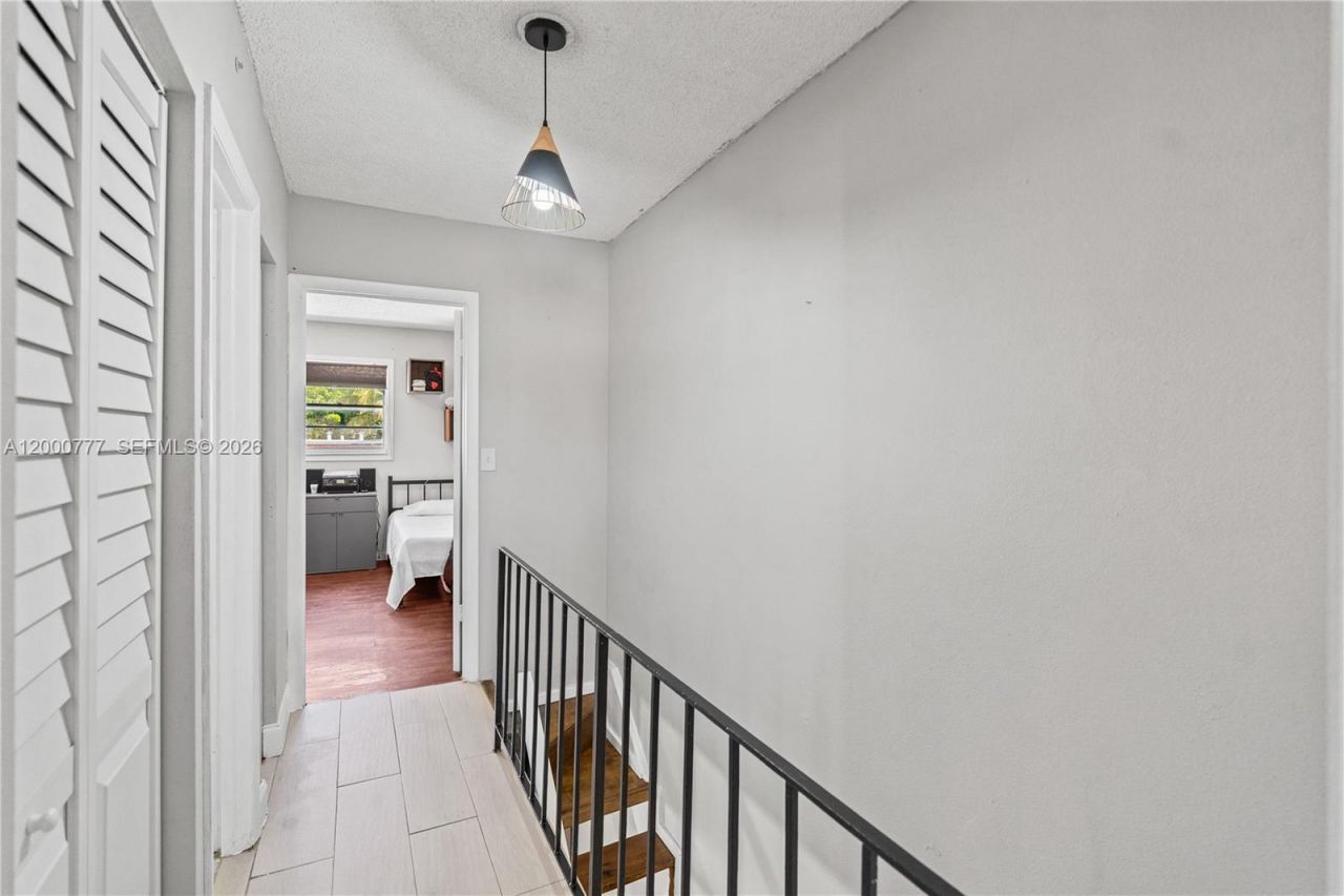 1705 W 57th St, Unit 506, Hialeah, FL 33012 Photo