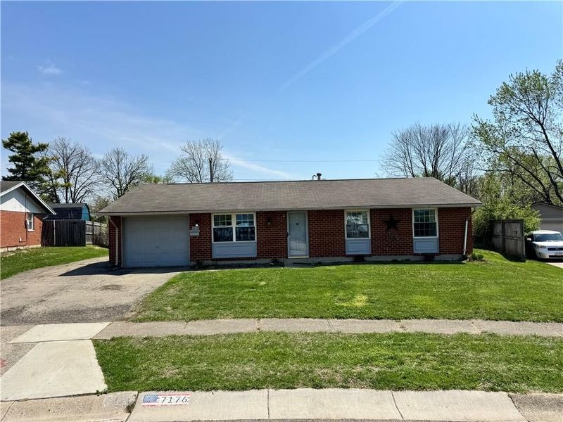 7176 Klyemore Drive, Huber Heights, OH 45424 Photo 1