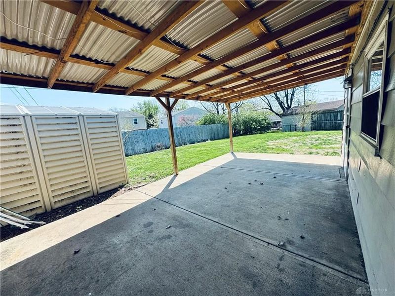 7176 Klyemore Drive, Huber Heights, OH 45424 Photo 13