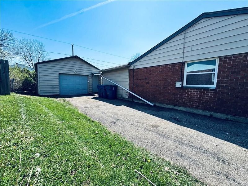 7176 Klyemore Drive, Huber Heights, OH 45424 Photo 16