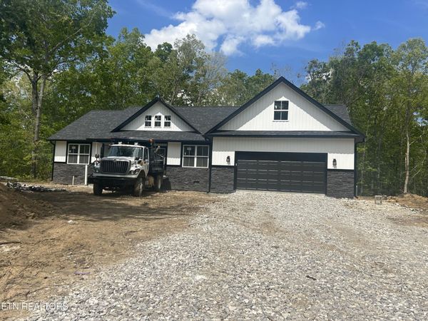 149 Divide Tr, Monterey, TN 38574
