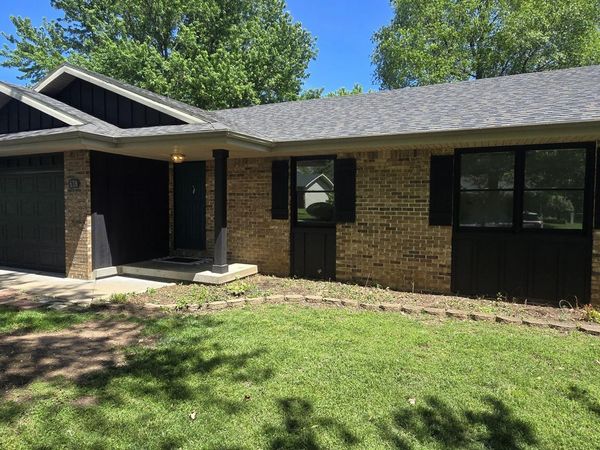638 S Hampton Avenue , Republic, MO 65738