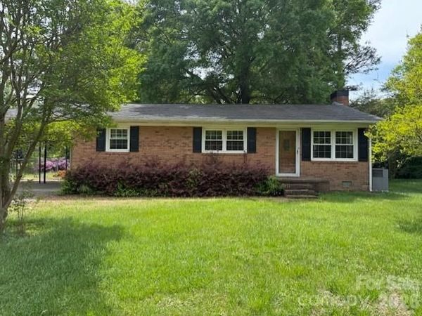 611 Westover Street , Gastonia, NC 28054