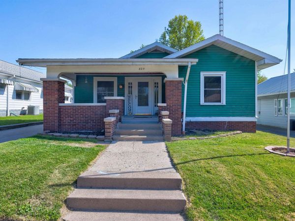 805 W 14th Street, Bicknell, IN 47512