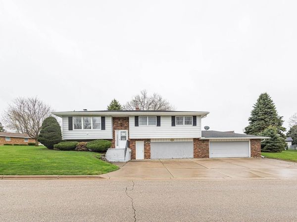 406 Dewey Street, Cuba City, WI 53807