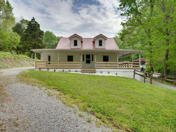 105 Outlaw Ln , Stewart, TN 37175