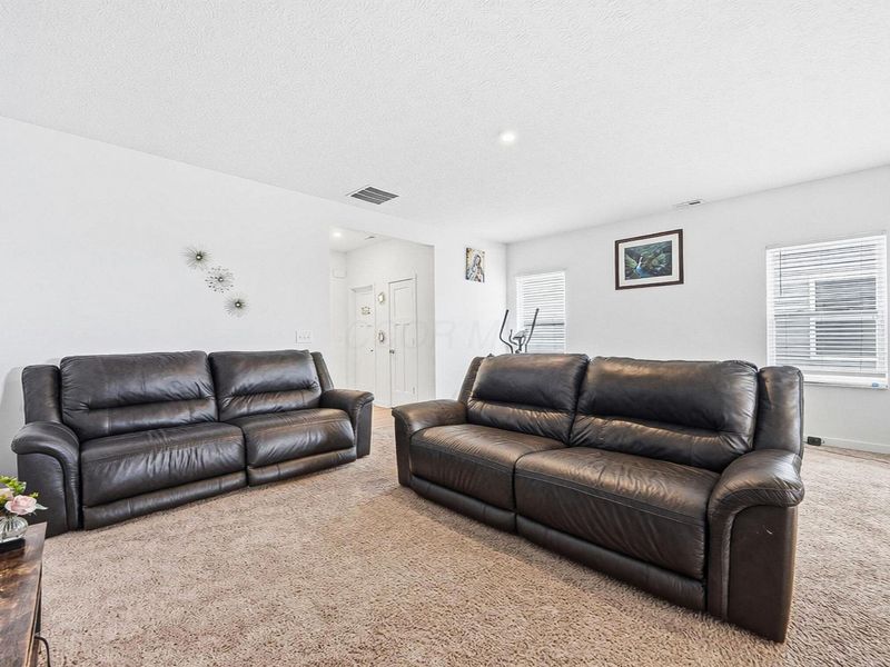 5351 Town Hill Drive, Canal Winchester, OH 43110 Photo 12