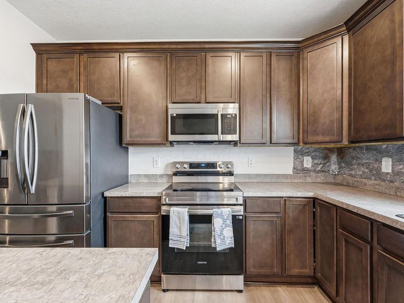 5351 Town Hill Drive, Canal Winchester, OH 43110 Photo 17