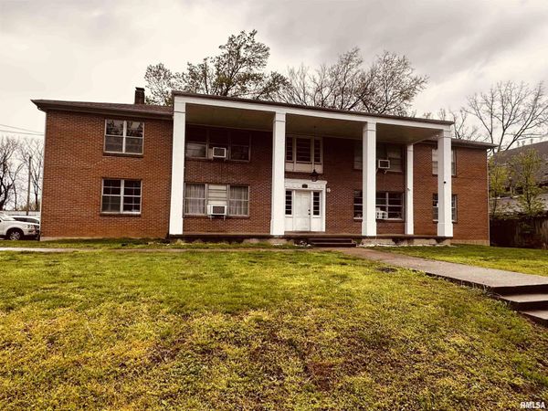 205 HIGH Street, Anna, IL 62906