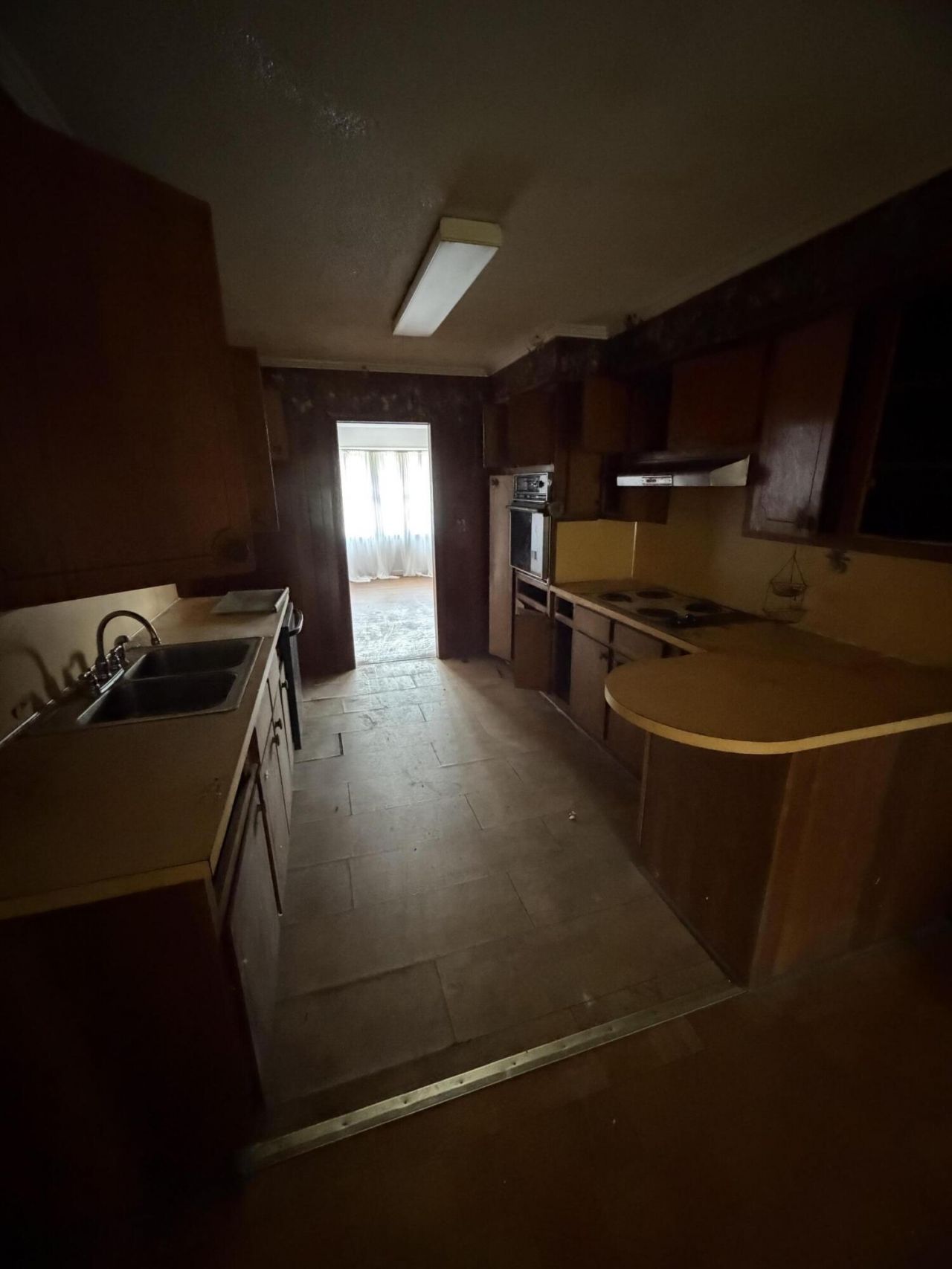 1976 Willow Swamp Road Photo 10