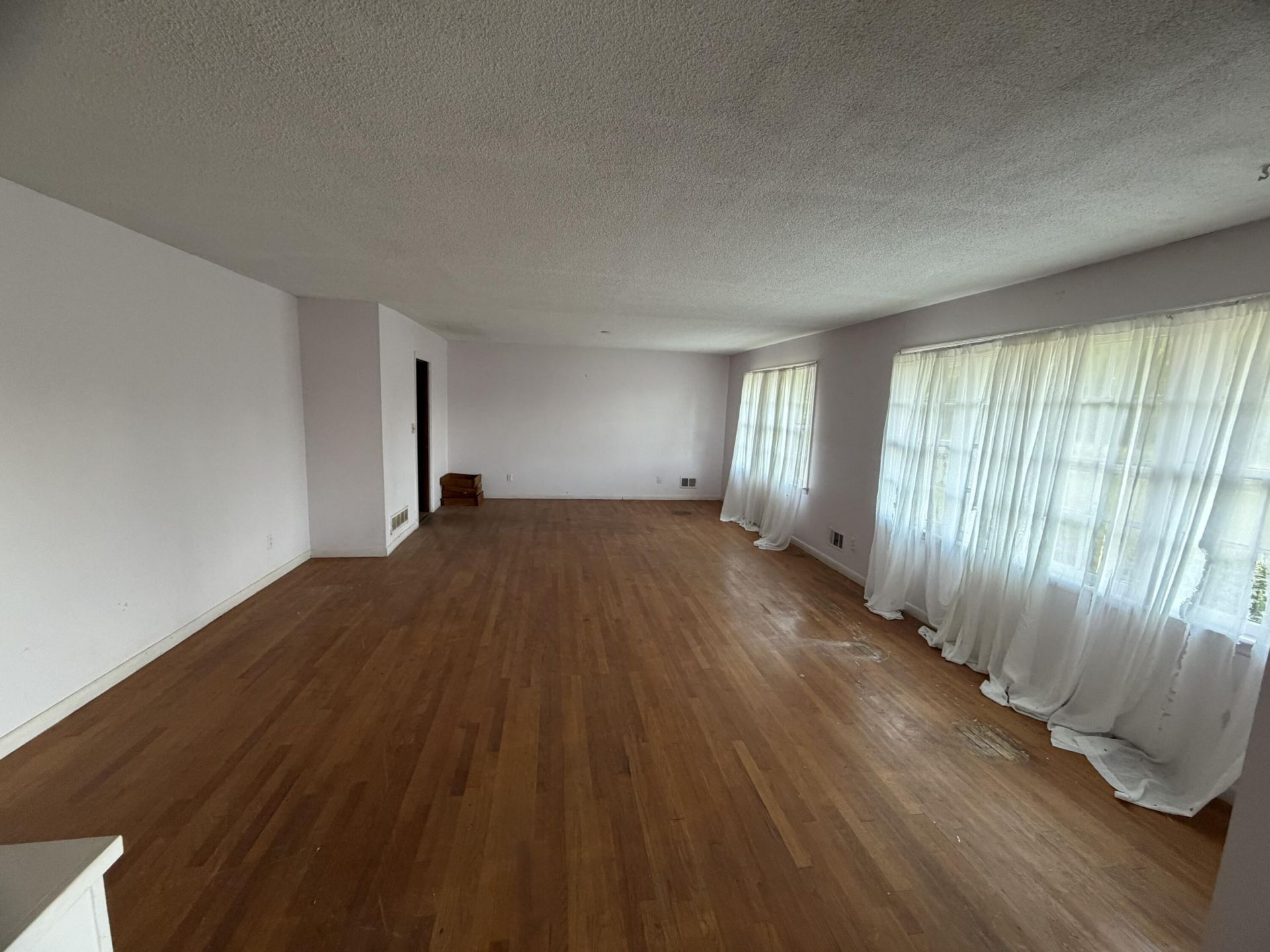 1976 Willow Swamp Road Photo 15