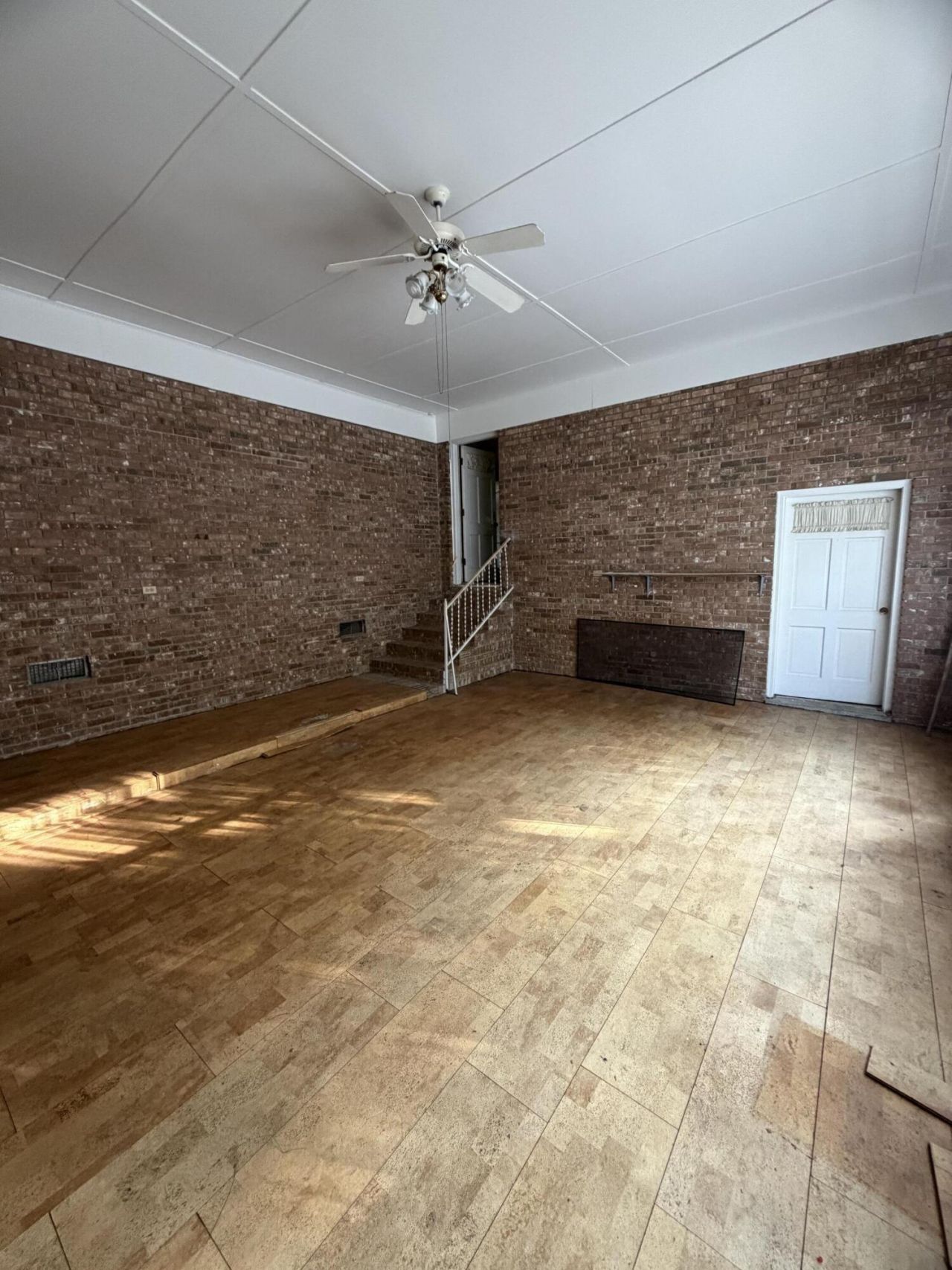 1976 Willow Swamp Road Photo 9