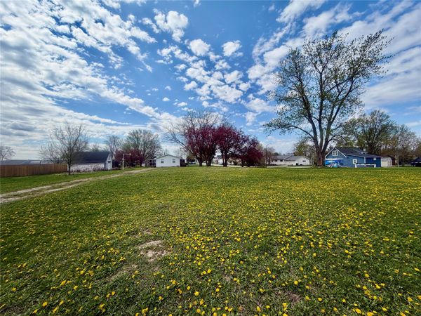 102 E Division Street , Ogden, IA 50212