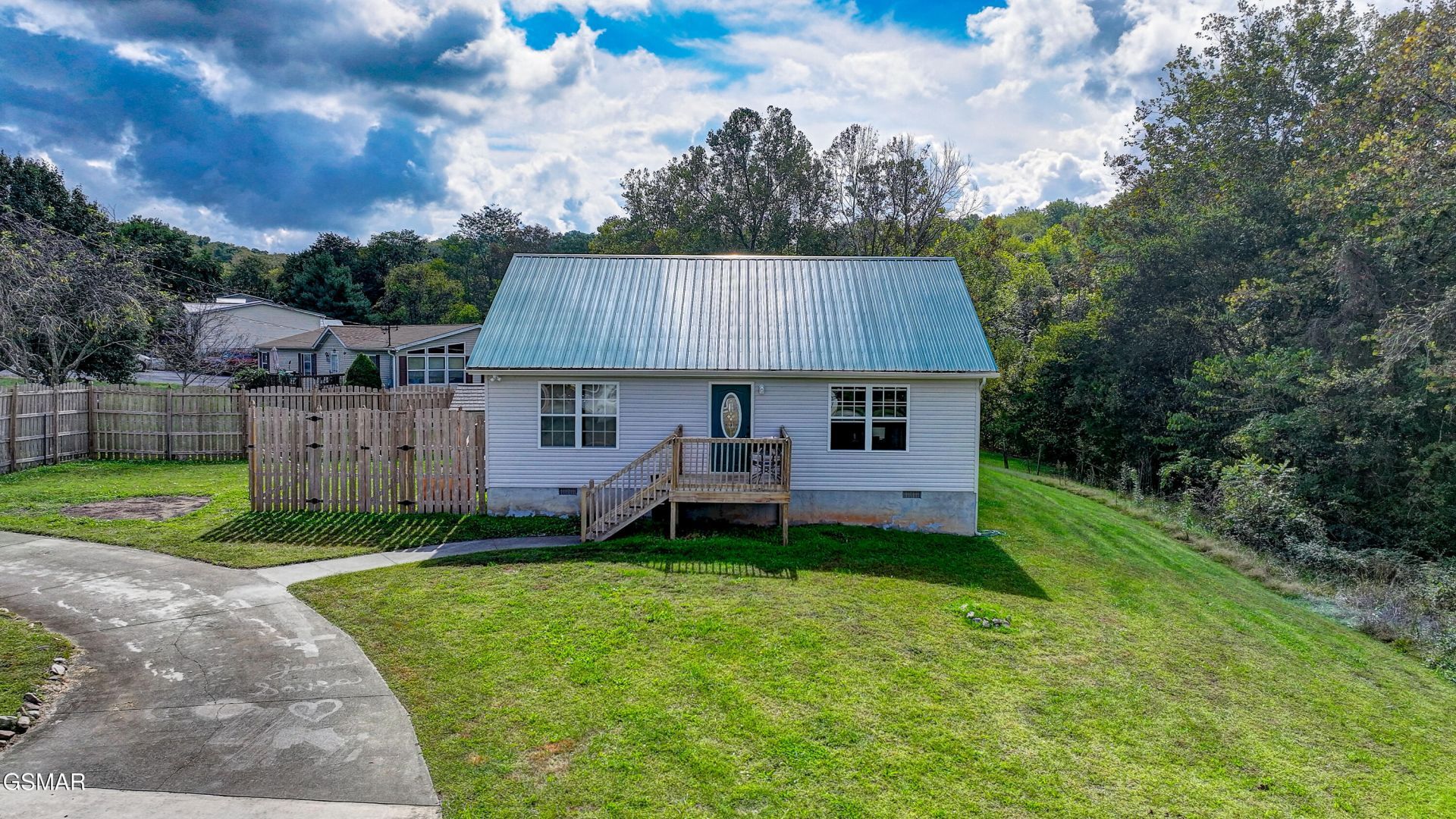 810 Harvest Meadows Drive, Kodak, TN 37764 Main Photo