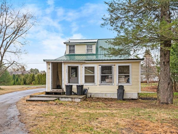 20 Highland Avenue , Bradley, ME 04411