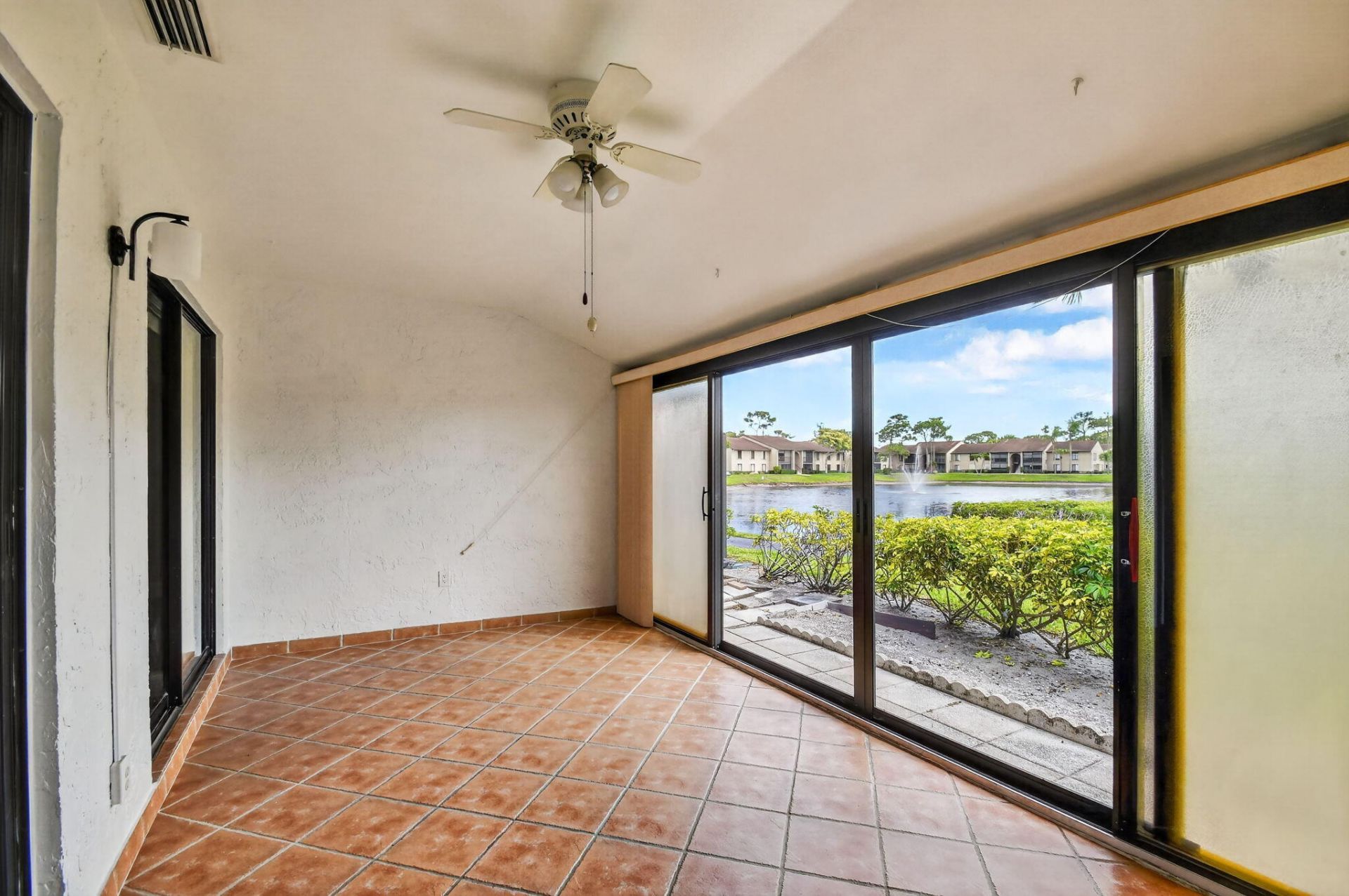 704 Sunny Pine Way, Unit E, Greenacres, FL 33415 Photo