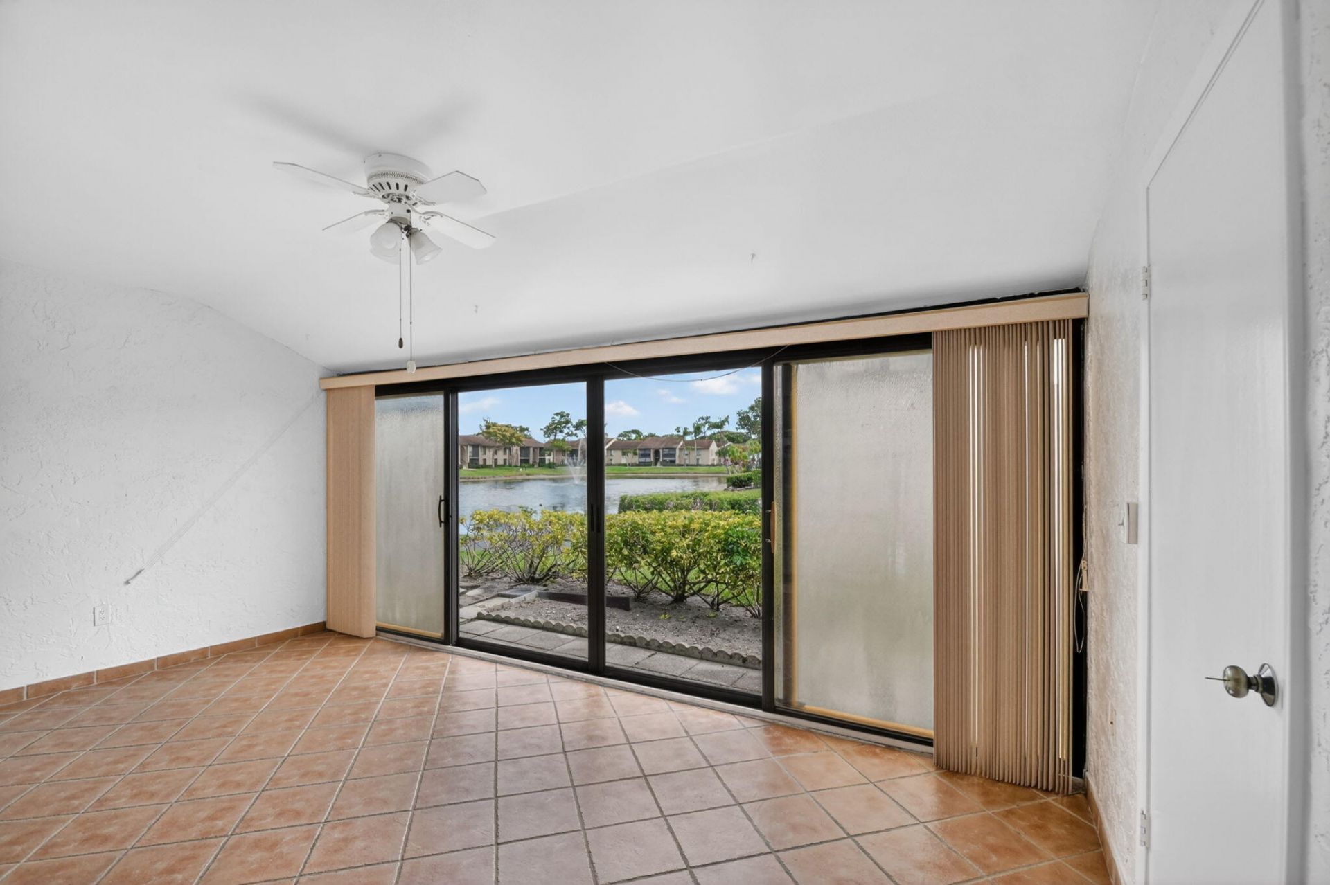 704 Sunny Pine Way, Unit E, Greenacres, FL 33415 Photo