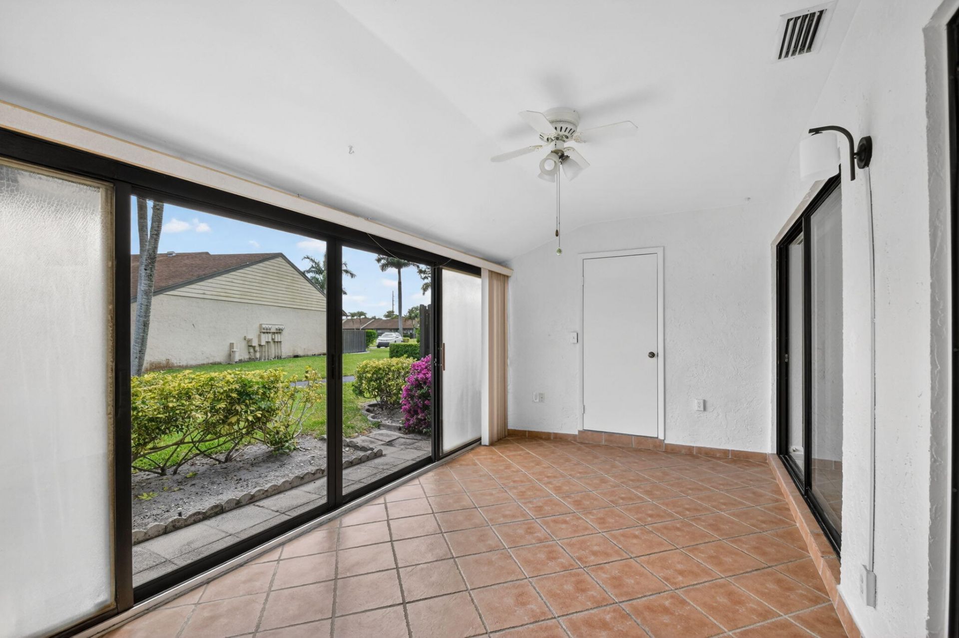 704 Sunny Pine Way, Unit E, Greenacres, FL 33415 Photo