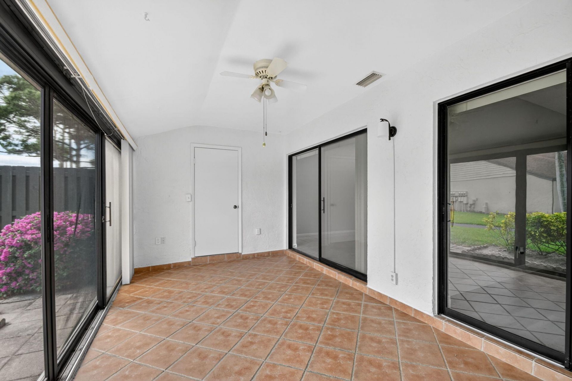 704 Sunny Pine Way, Unit E, Greenacres, FL 33415 Photo