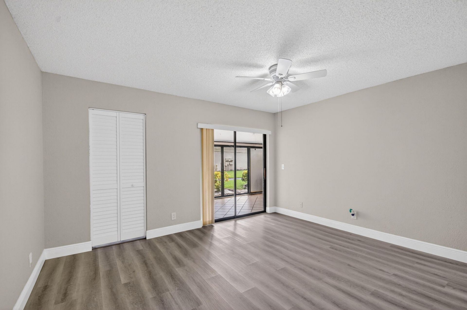 704 Sunny Pine Way, Unit E, Greenacres, FL 33415 Photo