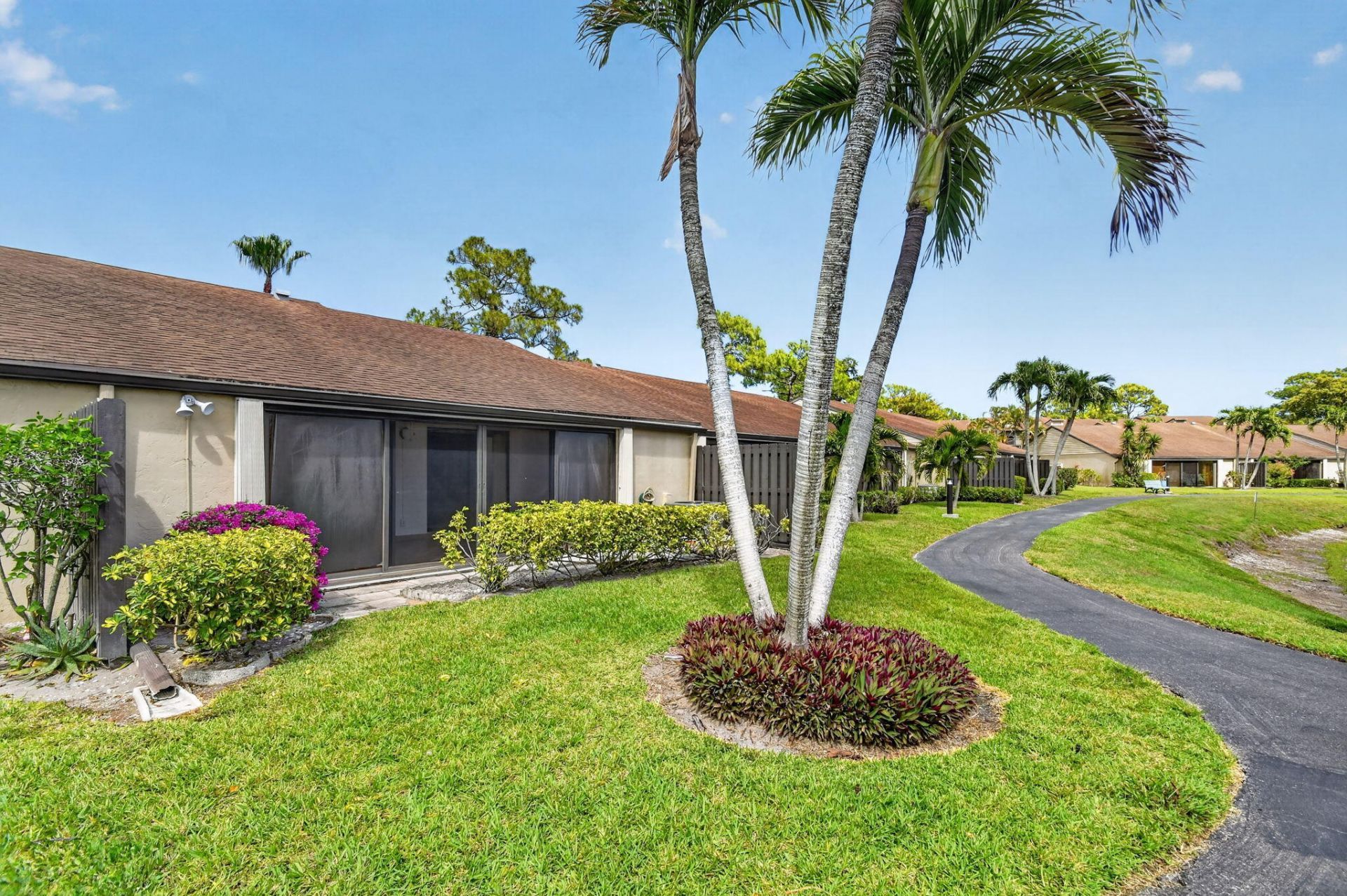 704 Sunny Pine Way, Unit E, Greenacres, FL 33415 Photo