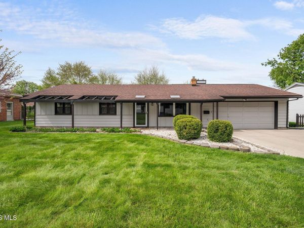 2258 Heatherwood Drive, Toledo, OH 43614