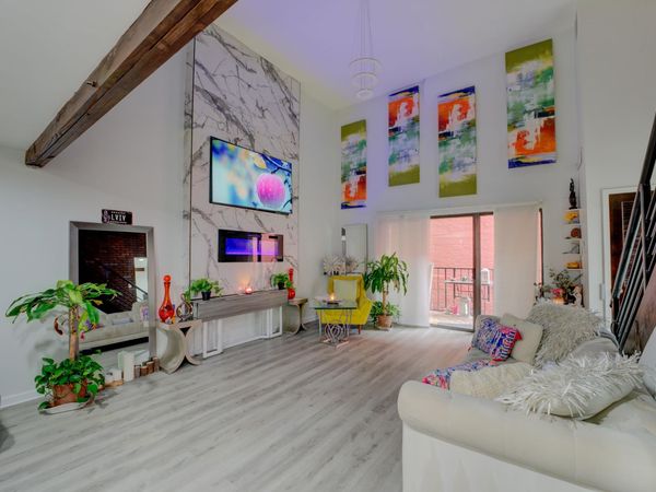 107 S FRONT ST, Unit 32, Memphis, TN 38103