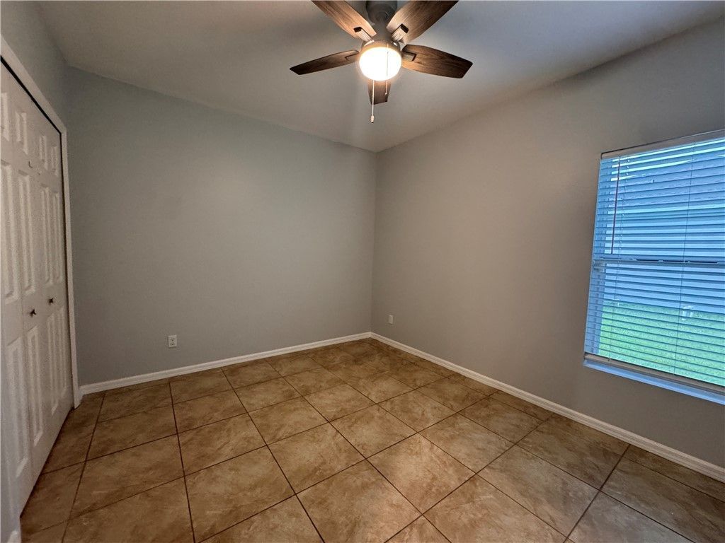 5274 Oakland Lake Circle, Fort Pierce, FL 34951 Photo