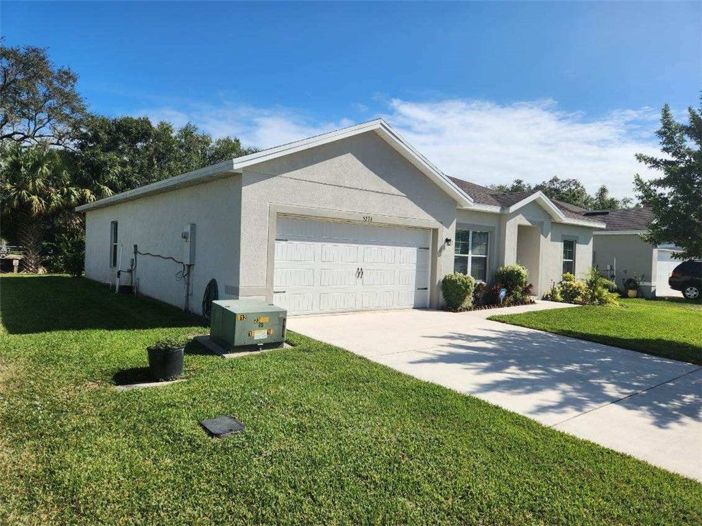 5274 Oakland Lake Circle, Fort Pierce, FL 34951 Photo
